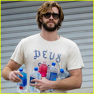 Liam Hemsworth, Jennifer Lawrence, & Josh Hutcherson Made a Vacation Pact!