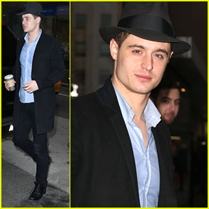Max Irons Picks Up Some Coffee After 'Today' Show Stop