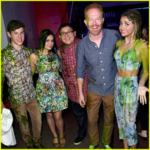 Sarah Hyland & Cast of 'Modern Family' Got Slimed at Kids Choice Awards 2015 - See The Pics!