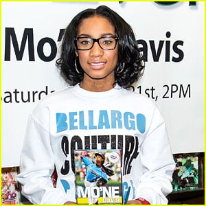 Mo'ne Davis Signs Copies Of Her New Book After DCOM Announcement