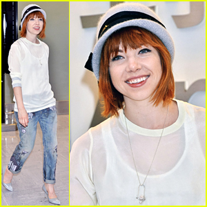 Carly Rae Jepsen Heads To Tokyo After 'Emotion' Album Announcement