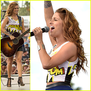Cassadee Pope Performs At Stagecoach 2015 - See The Pics!