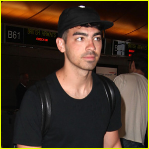 Joe Jonas Flies the Skies Solo Out of L.A.
