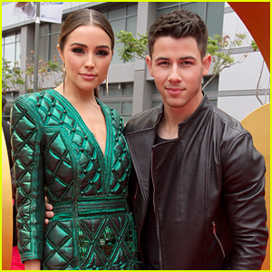 Nick Jonas & Olivia Culpo Make Hottest Couple Ever at RDMAs 2015
