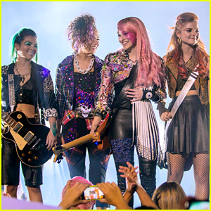 Rock Out With the First Official 'Jem and the Holograms' Trailer!