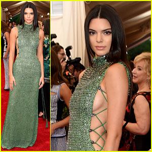 Kendall Jenner Is Gorgeous in Green at Met Gala 2015!
