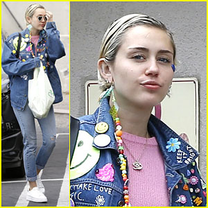 Miley Cyrus Brings the 90s Back With Denim & Spice Girls