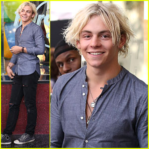 Ross Lynch Think It's Comical How Guys Pick Up Girls