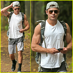 Zac Efron's Ripped Muscles Look Amazing During Memorial Day Weekend