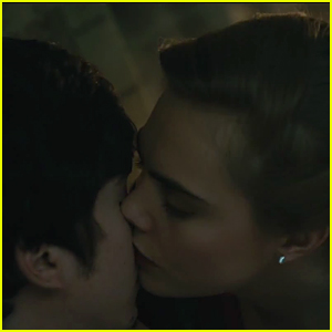 Cara Delevingne & Nat Wolff Share Tender Kiss in 'Paper Towns' Trailer!