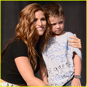 Cassadee Pope Brings Her 'Biggest Little Fan' To Big Barrel Country Music Festival