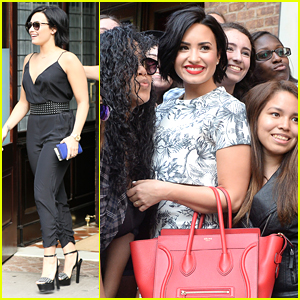 Demi Lovato Poses For Giant Group Selfie Ahead of DigiFest