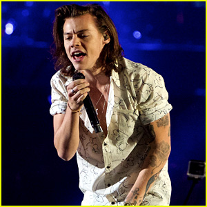 Harry Styles Calls Out Guy Who Stole His High School Girlfriend - Watch Now!