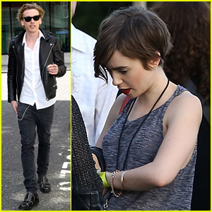Lily Collins & Jamie Campbell Bower Are Too Cute In This New Selfie
