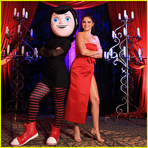 Selena Gomez is Red Hot in Cancun for 'Hotel Transylvania 2'