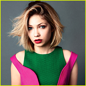 Tavi Gevinson Dishes On Beauty & Style With 'Glamour'