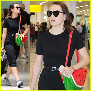 Star Wars' Daisy Ridley Heads Home To England After Comic-Con