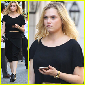 Eliza Taylor Steps Out in Vancouver After 'The 100' Charity Shoot Pics Debut