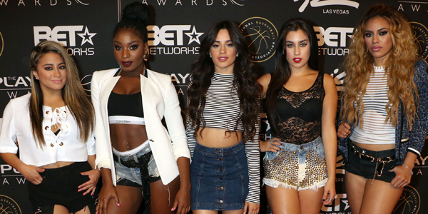 Fifth Harmony - Worth It - Neox Fan Awards 2015 