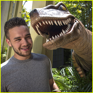Liam Payne & Sophia Smith Meet Dinosaurs At Universal Orlando - See The Pics!