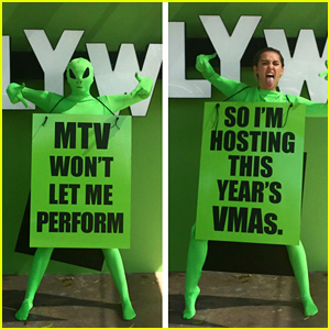 Miley Cyrus Reveals She's Hosting MTV VMAs 2015!