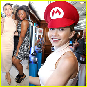 Olesya Rulin Shows Off Her 'Powers' At Comic-Con 2015