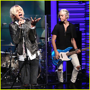 R5 Perform 'All Night' on Live! With Kelly & Michael - Watch Now!