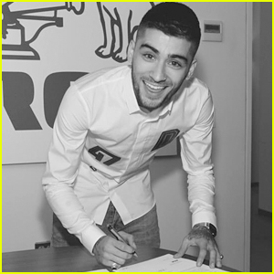Zayn Malik Signs To RCA Records - See The Pic!