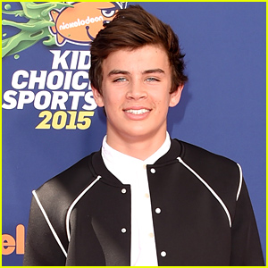 Social Media Star Hayes Grier Joins 'Dancing with the Stars' Season 21!