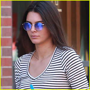 Kendall Jenner Experiments With A New Hair Color