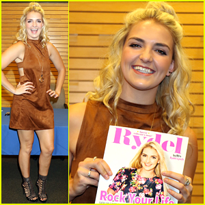 Rydel Lynch Signs Copies Of 'Rydel Rock Your Life' In Vegas