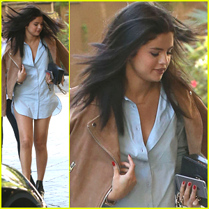 Selena Gomez Shops Around After 'The Voice' Mentor Announcement