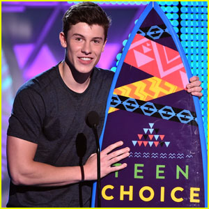 Shawn Mendes WINS Choice Web Star: Male at Teen Choice Awards 2015!
