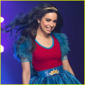 Sofia Carson Gives 'Rotten To The Core' A Retro-Soul - Watch The Music Video Now!
