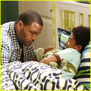 Jack Gets In Major Trouble From Singing THE Word in 'black-ish's Season Premiere