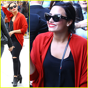 Demi Lovato Rocks Out To Big Sean's 'Mona Lisa' While Seeing The Mona Lisa in Paris