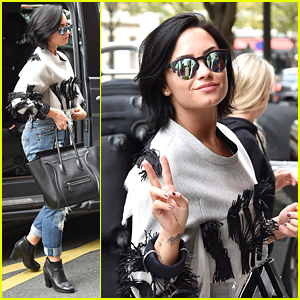 Demi Lovato Arrives In Paris After Pink Defends Her VMAs Comments