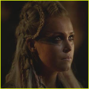 Clarke is Getting a Whole New Look on 'The 100' - See it Here!
