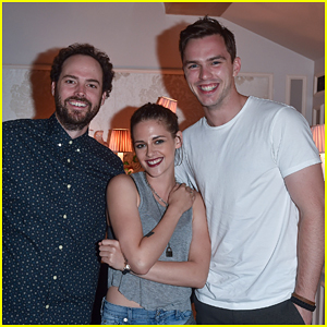 Kristen Stewart Goes Casual at 'Equals' Dinner with Nicholas Hoult