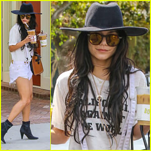 Vanessa Hudgens Trades In Her Cast For A Giant Splint