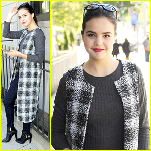 Bailee Madison Joins First Lady Michelle Obama For 'Better Make Room' Initiative