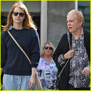 Emma Stone Spends Sunday with Her Mom Krista!
