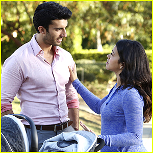 Rafael & Michael Are Still Vying For Jane's Heart On Tonight's 'Jane The Virgin'