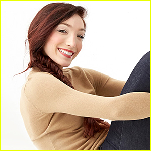 Meryl Davis Debuts Her New Collection Of Vera Bradley Scarves & We Want All of Them!