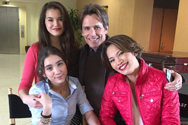 Paris Berelc Shares Fun ‘Invisible Sister’ Photo Diary With JJJ (Exclusive)