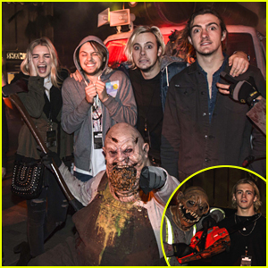 R5 Get Scared Out Of Their Socks At Halloween Horror Nights!