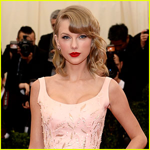 Taylor Swift Is Co-Hosting the Met Gala Next Year!