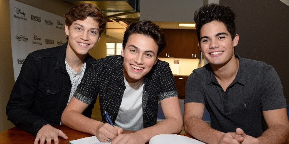 Forever in Your Mind Signs to Hollywood Records! | Emery Kelly, Forever ...