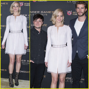 Jennifer Lawrence Hits Paris for 'Mockingjay Part 2' With Liam Hemsworth & Josh Hutcherson