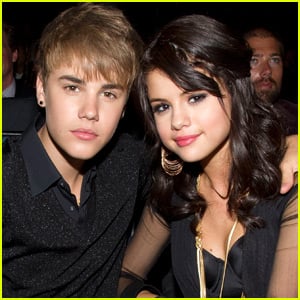 Justin Bieber Serenades Selena Gomez at Hotel Bar! (Video)